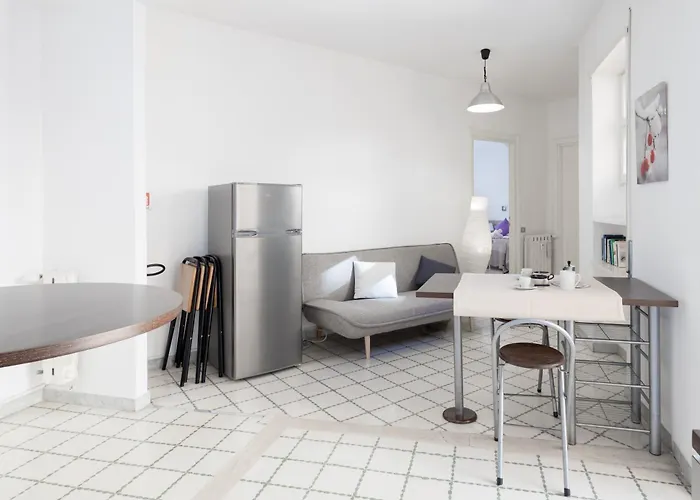 Margaret Apartment *